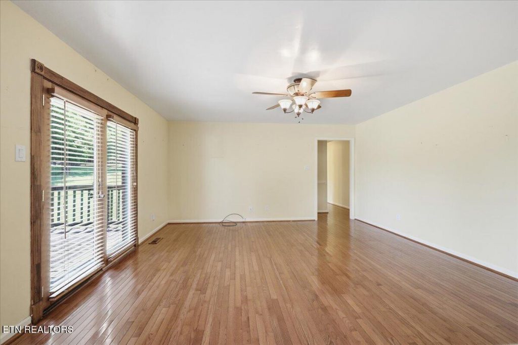 3106 mint road ten